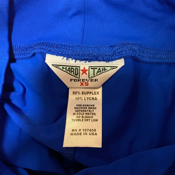 Women’s Hard Tail Pencil Skirt - Picture 5 of 10